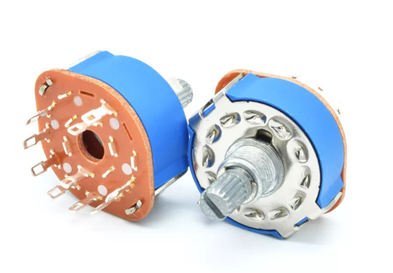 interruptor rotatorio de la banda del diámetro de 25m m con el guardapolvo azul usado para el dispositivo y el transductor eléctricos